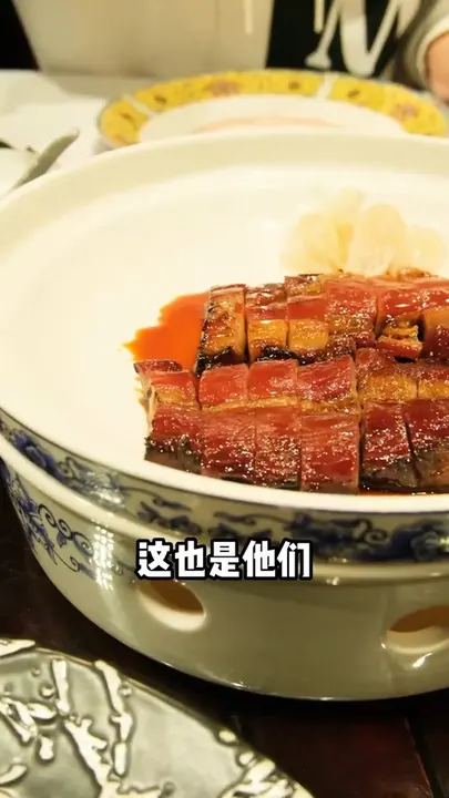玫瑰露海盐火焰叉烧