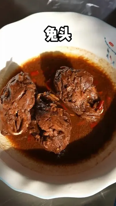 红烧兔头