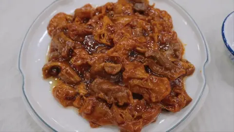 黄焖两样