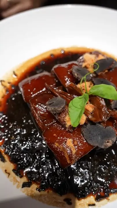 海派黑松露红烧肉