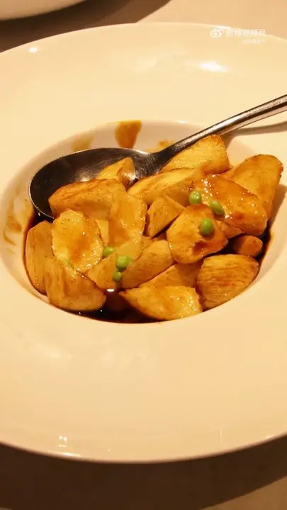 虾籽油焖茭白