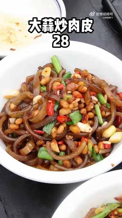 大蒜炒肉皮