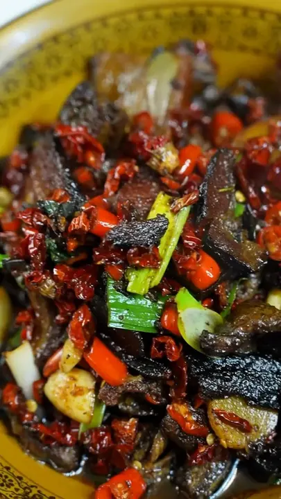 鳝鱼炒腊肉
